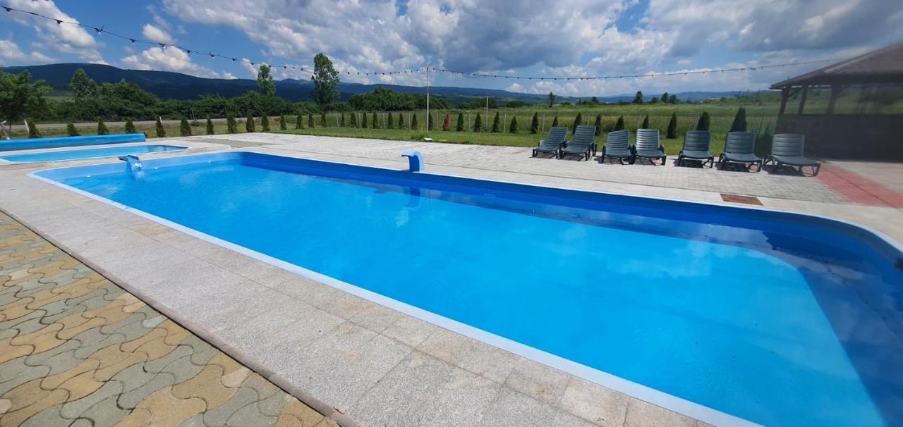 Hotel Complex Stefanesti Bozovici Exteriér fotografie